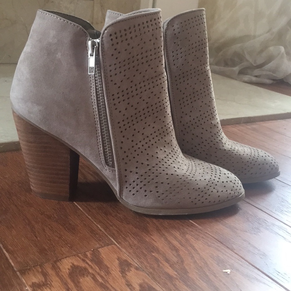 Carlos by Carlos Santana tan boots size 8.5